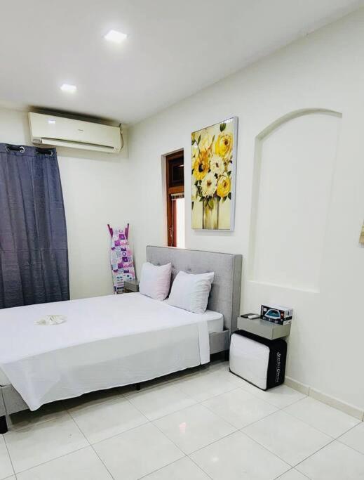 Studio Apartment Near The Beach Ян-Тил Экстерьер фото